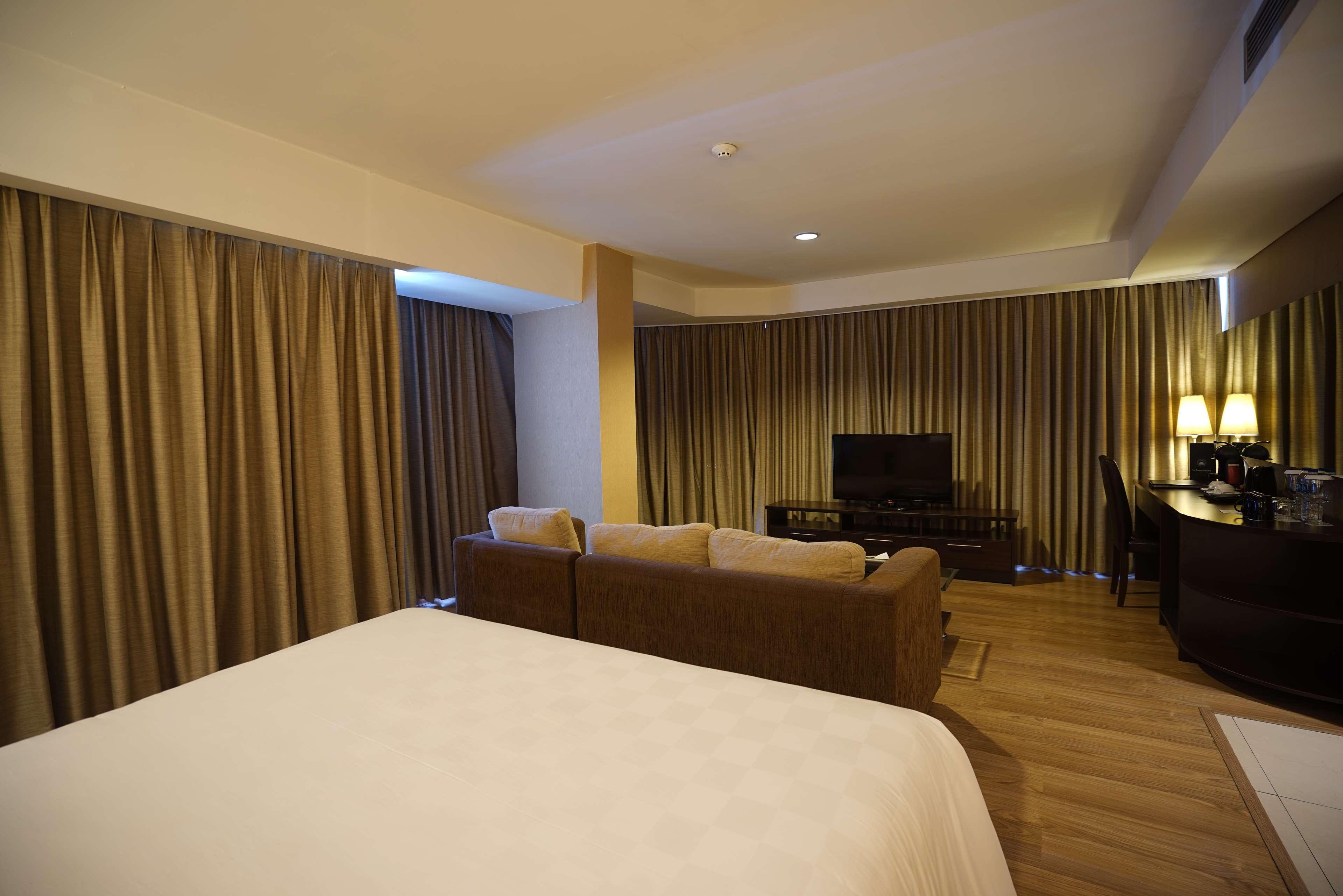 Best Western Premier The Hive Jacarta Exterior foto